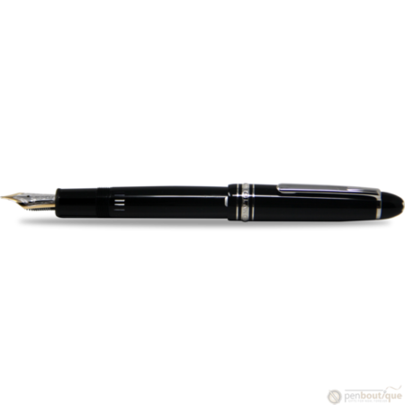 Montblanc Meisterstuck Fountain Pen - Black - Platinum Trim - Legrand - 146 size